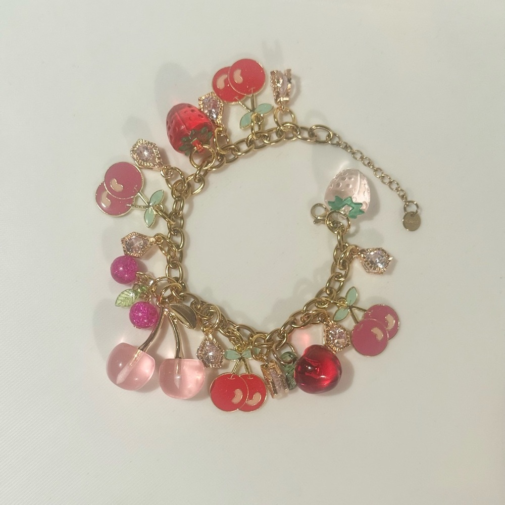 Charming Gold and Pink Bracelet - Picture 5 of 6